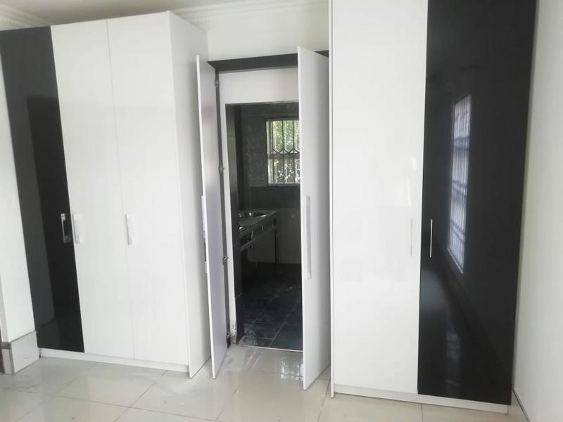 12 Bedroom Property for Sale in Erasmia Gauteng