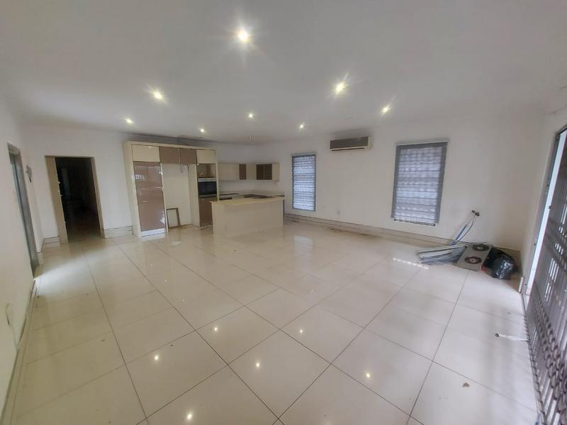 12 Bedroom Property for Sale in Erasmia Gauteng