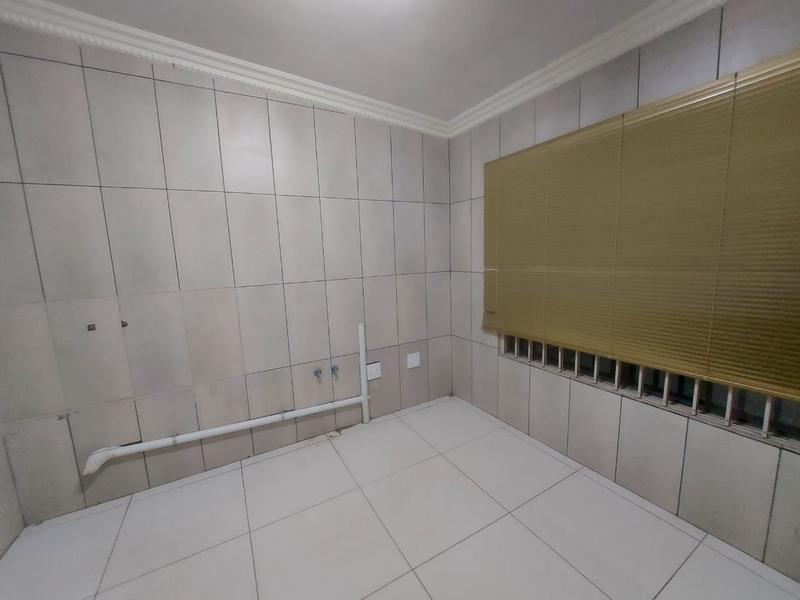 12 Bedroom Property for Sale in Erasmia Gauteng