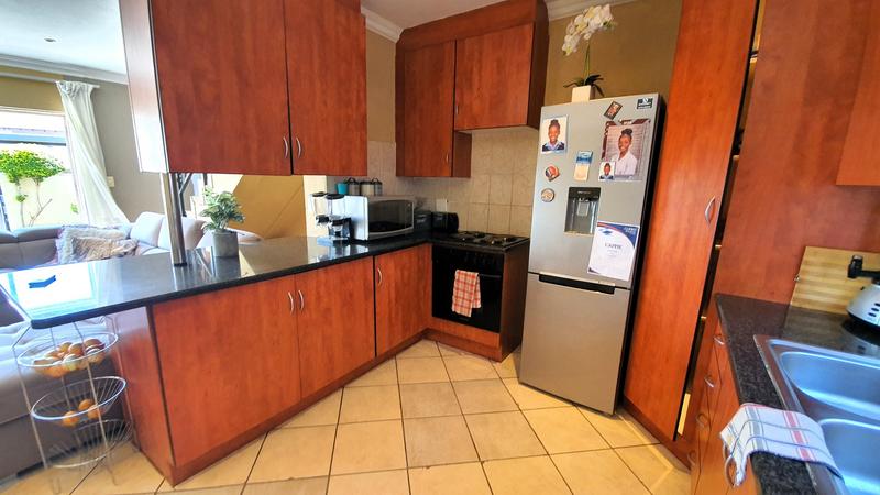 2 Bedroom Property for Sale in Annlin Gauteng