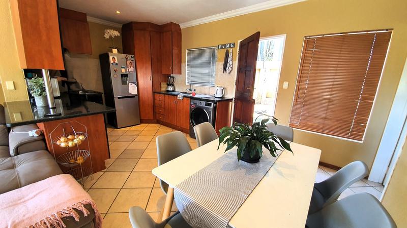 2 Bedroom Property for Sale in Annlin Gauteng