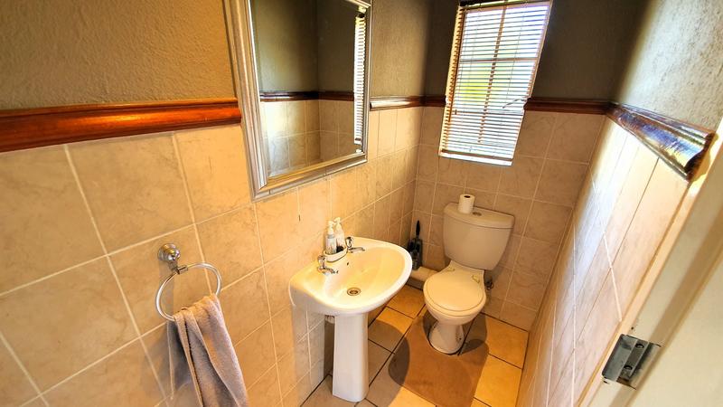 2 Bedroom Property for Sale in Annlin Gauteng