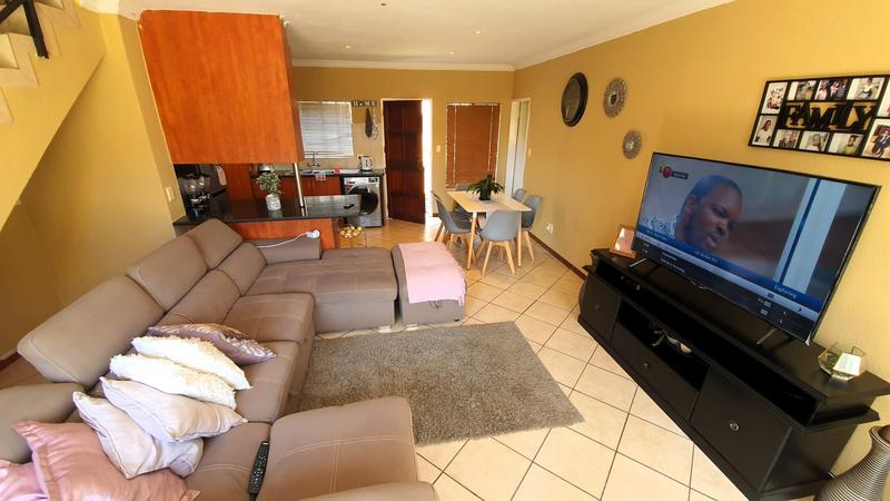 2 Bedroom Property for Sale in Annlin Gauteng