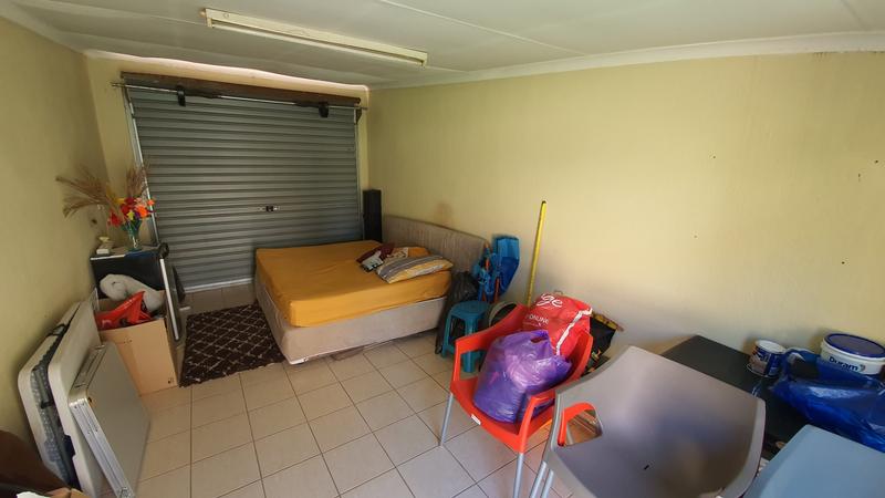 2 Bedroom Property for Sale in Annlin Gauteng