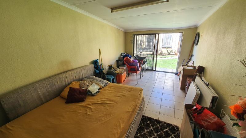 2 Bedroom Property for Sale in Annlin Gauteng