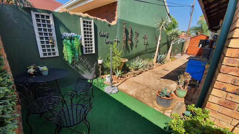 3 Bedroom Property for Sale in Annlin Gauteng