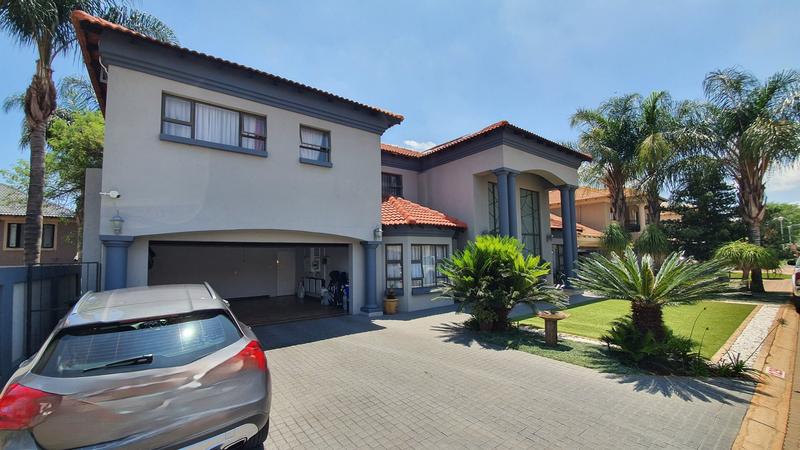 4 Bedroom Property for Sale in Rose Acres Estate Gauteng