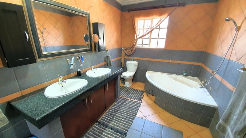 5 Bedroom Property for Sale in Montana Park Gauteng