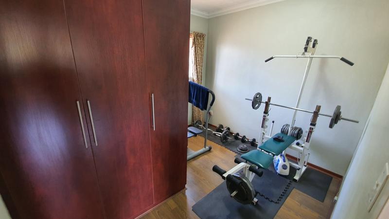 5 Bedroom Property for Sale in Montana Park Gauteng