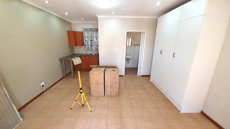 5 Bedroom Property for Sale in Montana Park Gauteng