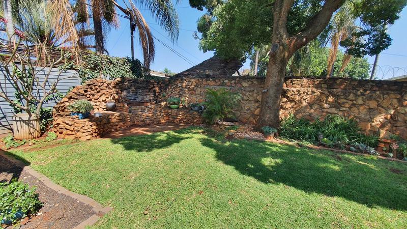 4 Bedroom Property for Sale in Sinoville Gauteng