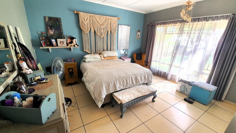 4 Bedroom Property for Sale in Sinoville Gauteng