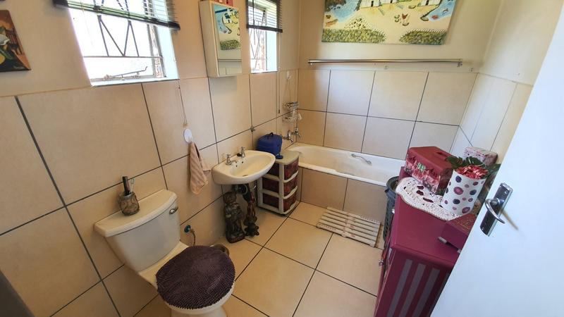 4 Bedroom Property for Sale in Sinoville Gauteng