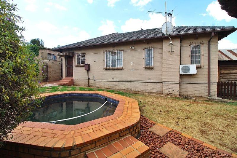 To Let 3 Bedroom Property for Rent in Gerdview Gauteng