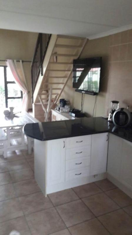 To Let 2 Bedroom Property for Rent in Broadacres Gauteng