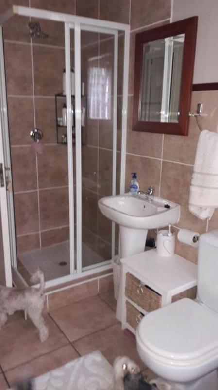 To Let 2 Bedroom Property for Rent in Broadacres Gauteng