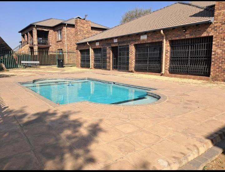 To Let 2 Bedroom Property for Rent in Brakpan Gauteng