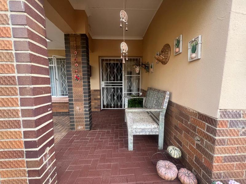 6 Bedroom Property for Sale in Greenhills Gauteng