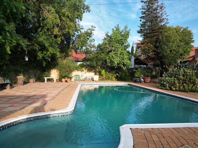 6 Bedroom Property for Sale in Greenhills Gauteng