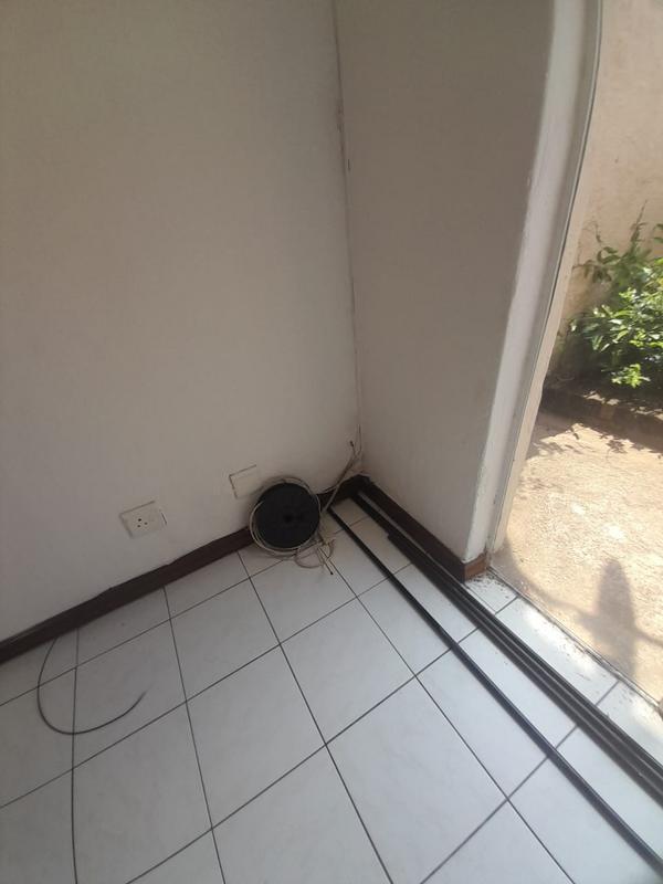 To Let 2 Bedroom Property for Rent in Edenvale Gauteng