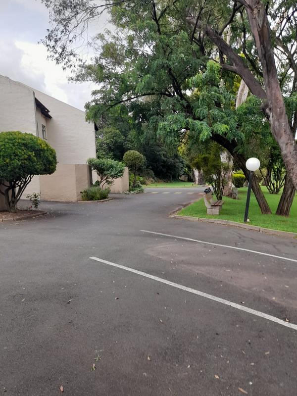 To Let 2 Bedroom Property for Rent in Edenvale Gauteng