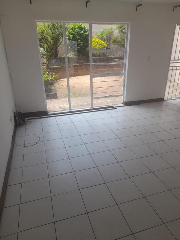 To Let 2 Bedroom Property for Rent in Edenvale Gauteng