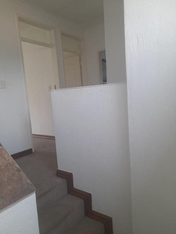 To Let 2 Bedroom Property for Rent in Edenvale Gauteng