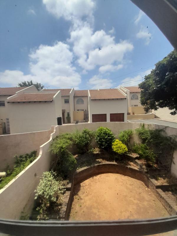 To Let 2 Bedroom Property for Rent in Edenvale Gauteng