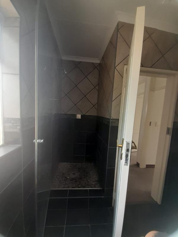 To Let 2 Bedroom Property for Rent in Edenvale Gauteng