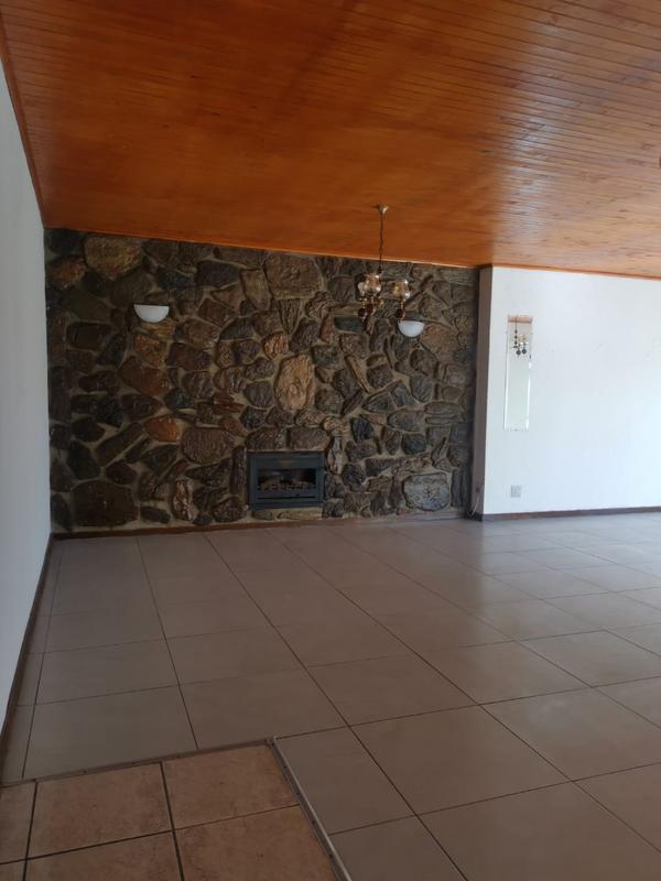 3 Bedroom Property for Sale in Birchleigh North Gauteng