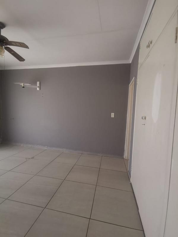 3 Bedroom Property for Sale in Birchleigh North Gauteng