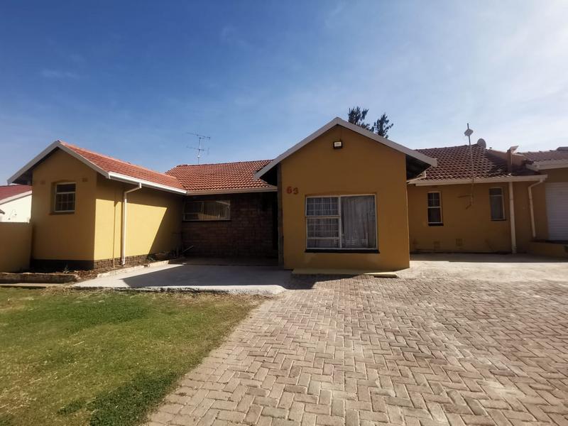 3 Bedroom Property for Sale in Birchleigh North Gauteng