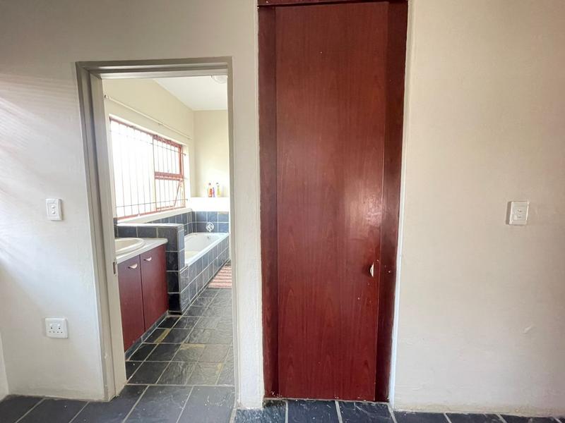 3 Bedroom Property for Sale in Carlswald North Estate Gauteng