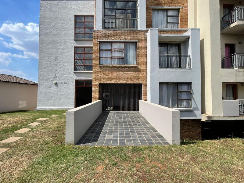 3 Bedroom Property for Sale in Carlswald North Estate Gauteng