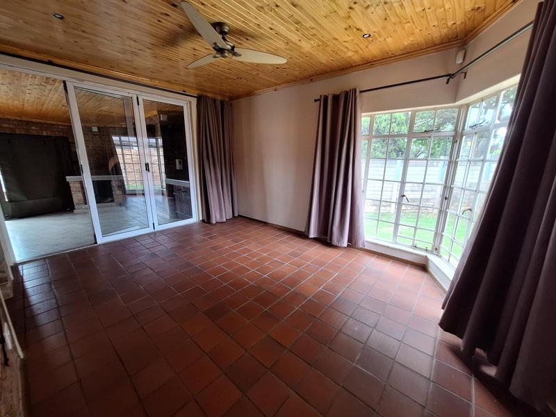 To Let 3 Bedroom Property for Rent in Rooihuiskraal Gauteng