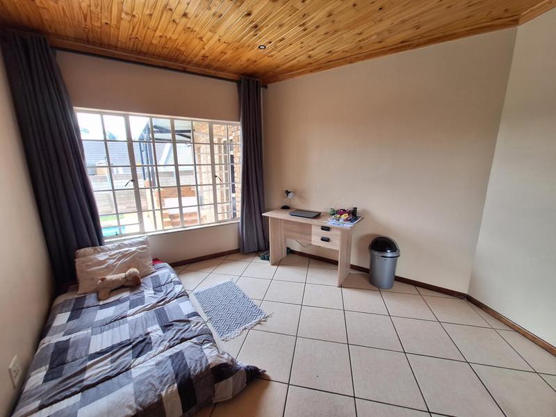 To Let 3 Bedroom Property for Rent in Rooihuiskraal Gauteng