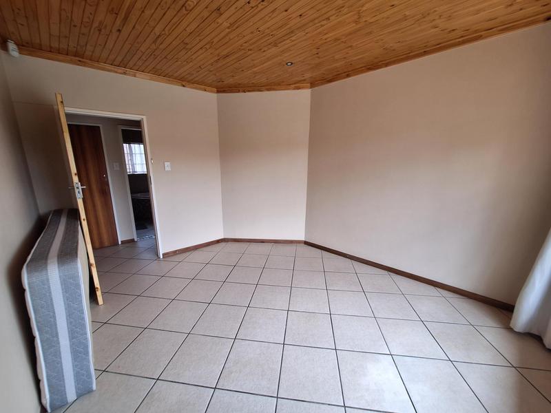 To Let 3 Bedroom Property for Rent in Rooihuiskraal Gauteng