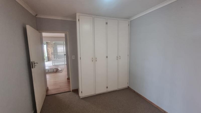 4 Bedroom Property for Sale in Eldoraigne Gauteng