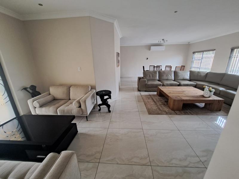 5 Bedroom Property for Sale in Heuweloord Gauteng