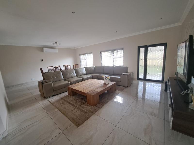 5 Bedroom Property for Sale in Heuweloord Gauteng