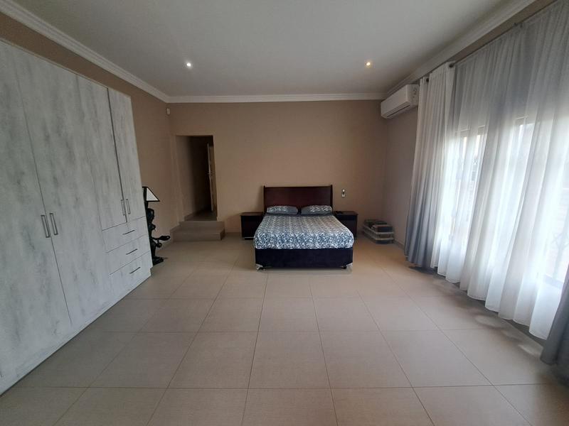 5 Bedroom Property for Sale in Heuweloord Gauteng