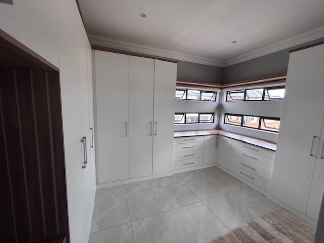 To Let 5 Bedroom Property for Rent in Six Fountains Residential Estate Gauteng