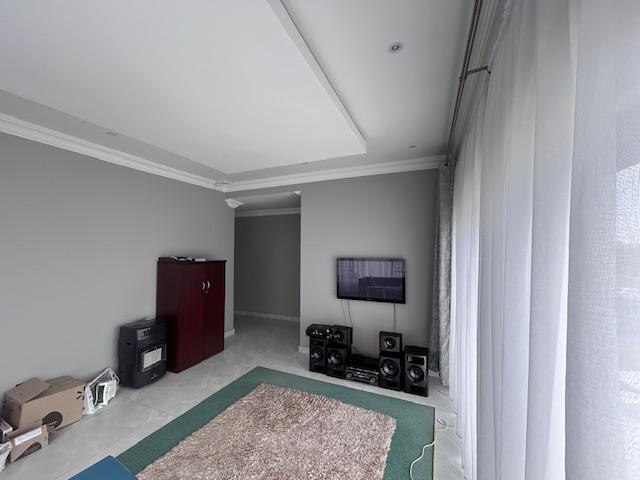 To Let 5 Bedroom Property for Rent in Six Fountains Residential Estate Gauteng