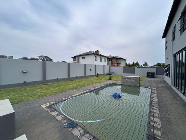 To Let 5 Bedroom Property for Rent in Six Fountains Residential Estate Gauteng