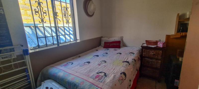 4 Bedroom Property for Sale in Protea North Gauteng