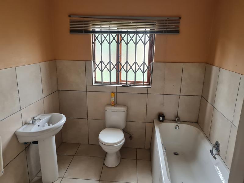 To Let 1 Bedroom Property for Rent in Rangeview Gauteng