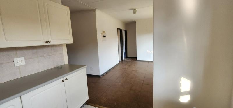 2 Bedroom Property for Sale in Annlin Gauteng