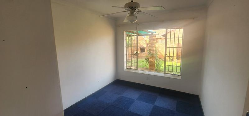 2 Bedroom Property for Sale in Annlin Gauteng