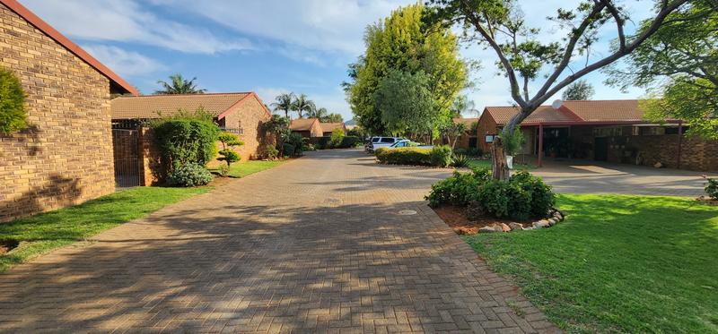 2 Bedroom Property for Sale in Annlin Gauteng