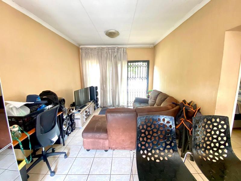 2 Bedroom Property for Sale in Creswell Park Gauteng